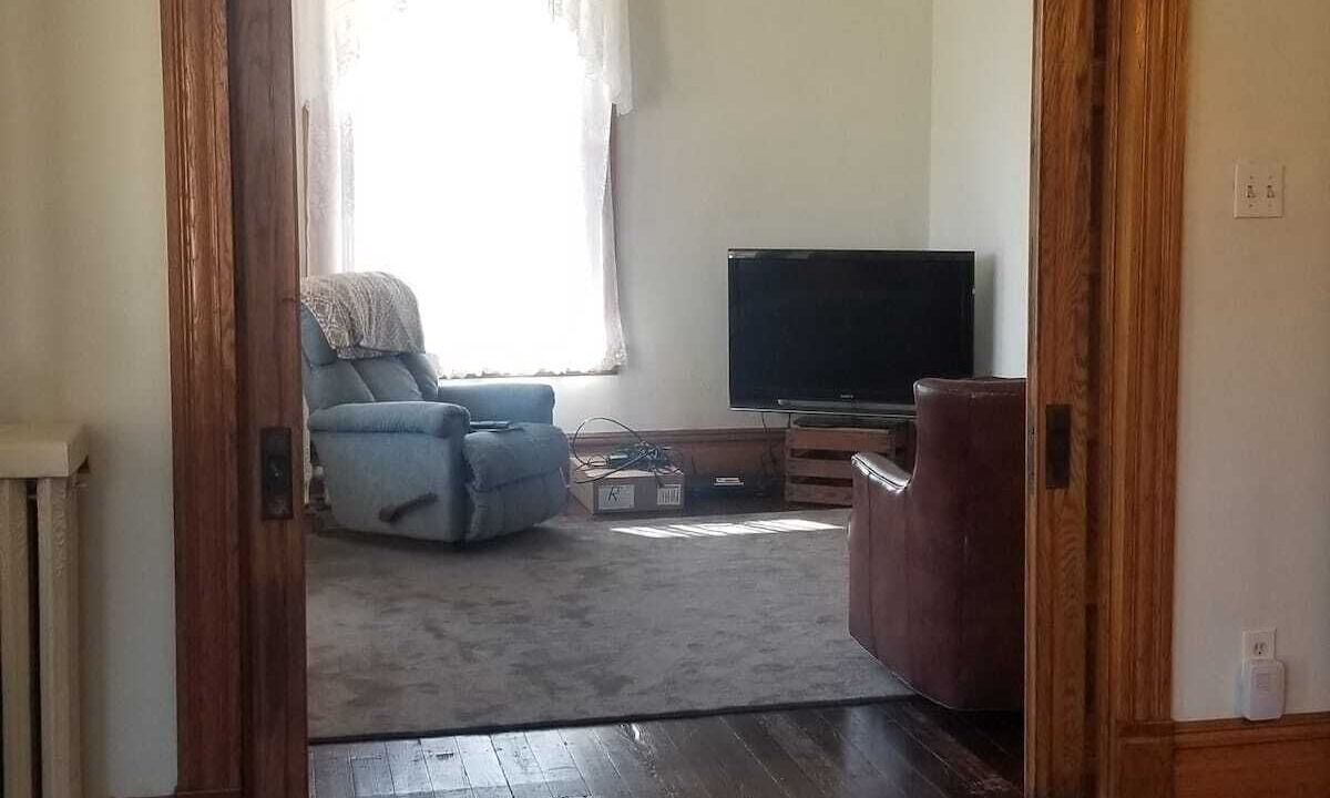 Photo of Livingroom in Garrett