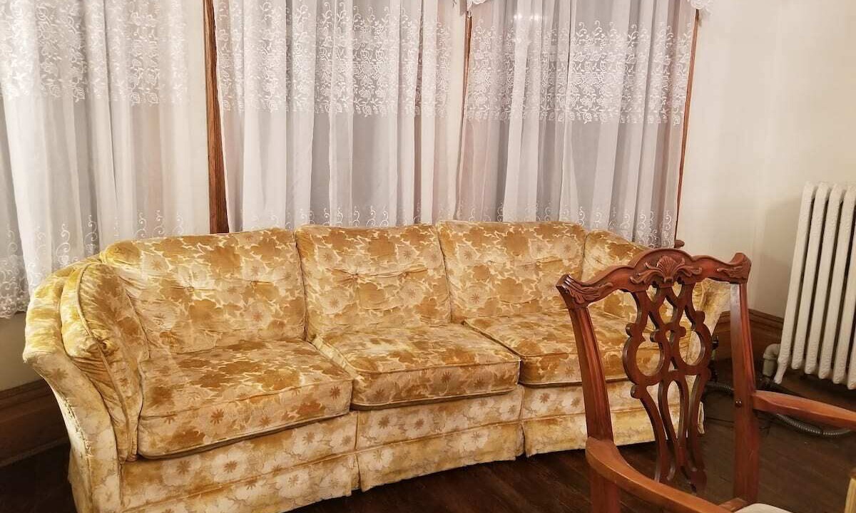 Photo of Livingroom in Garrett