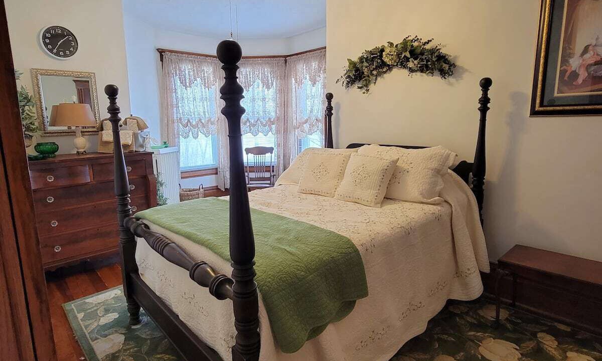 Photo of Bedroom in Garrett
