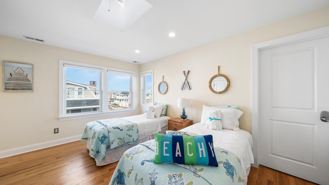Photo of Bedroom in Avalon
