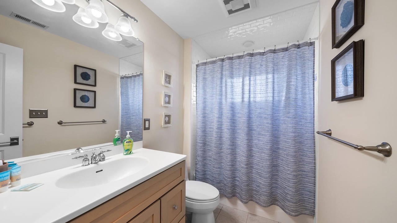 Photo of Bathroom in Avalon