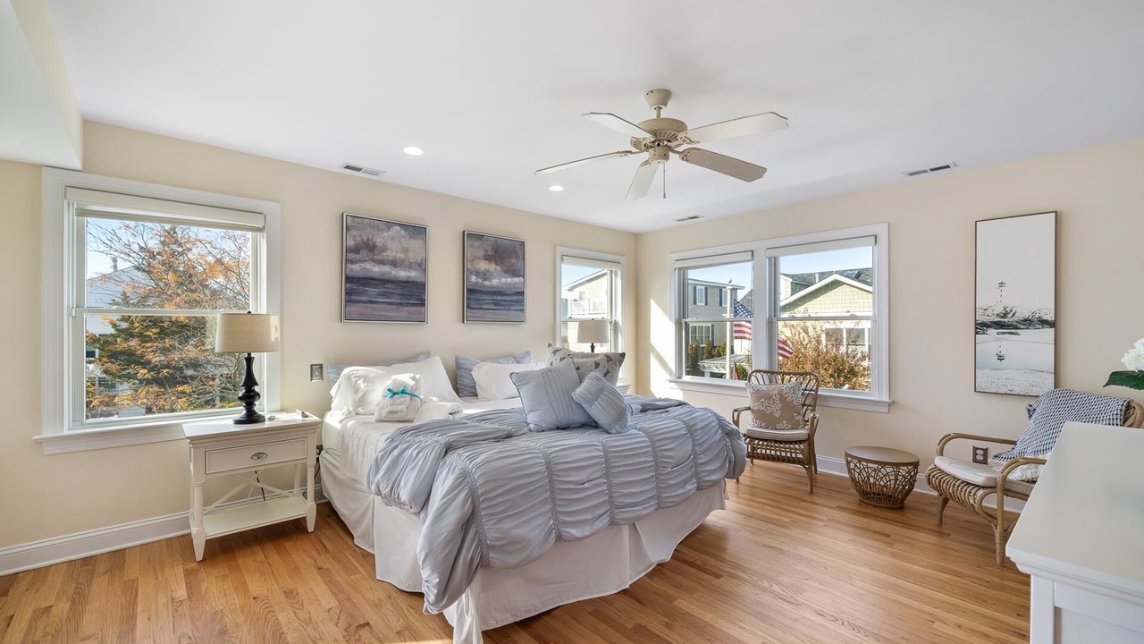 Photo of Bedroom in Avalon