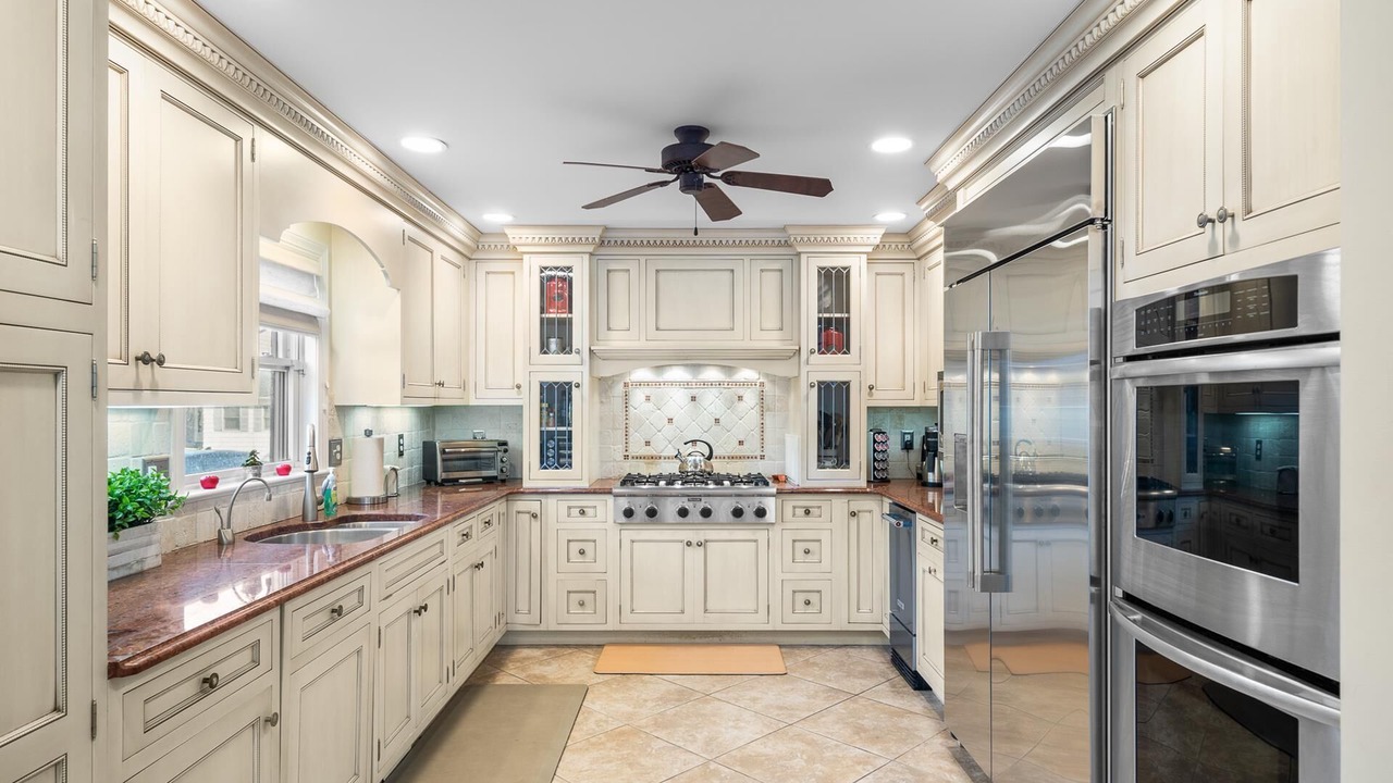 Photo of Kitchen in Avalon