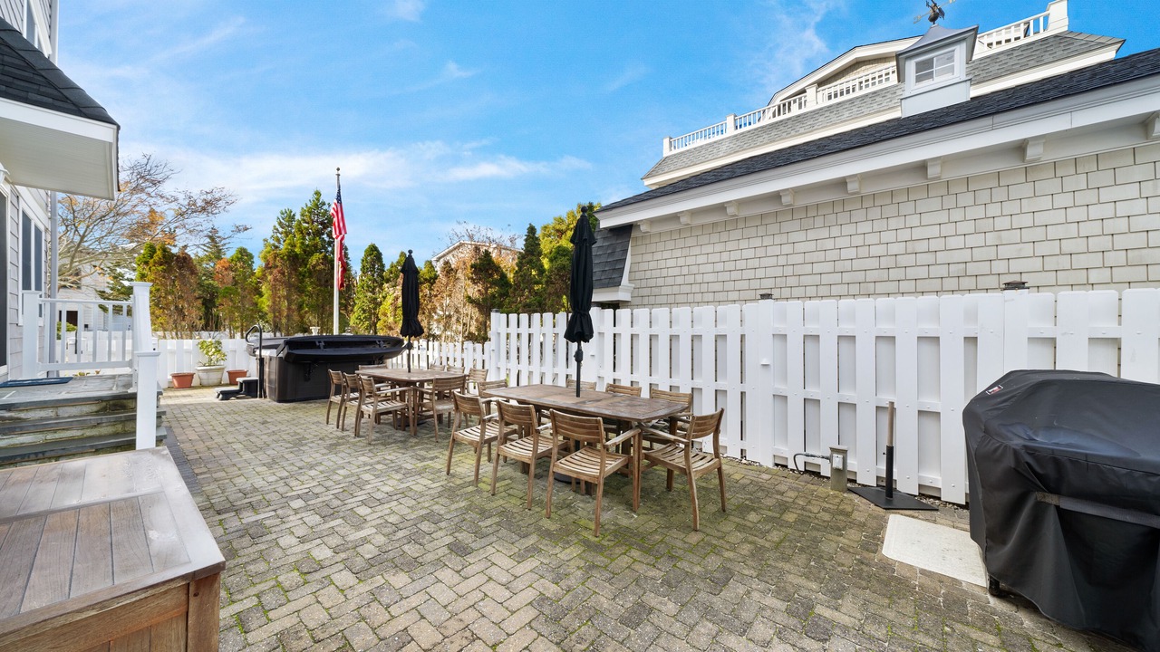 Photo of Outdoor in Avalon