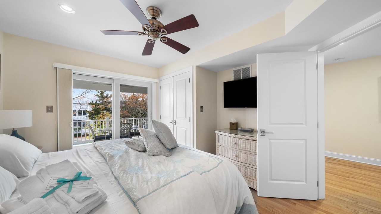 Photo of Bedroom in Avalon