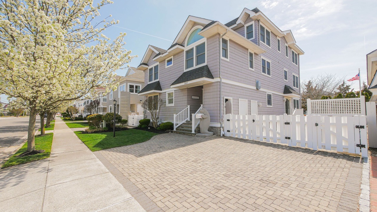 Photo of Outdoor in Avalon