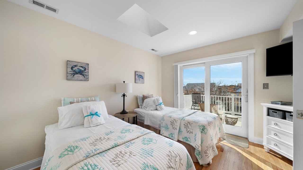 Photo of Bedroom in Avalon