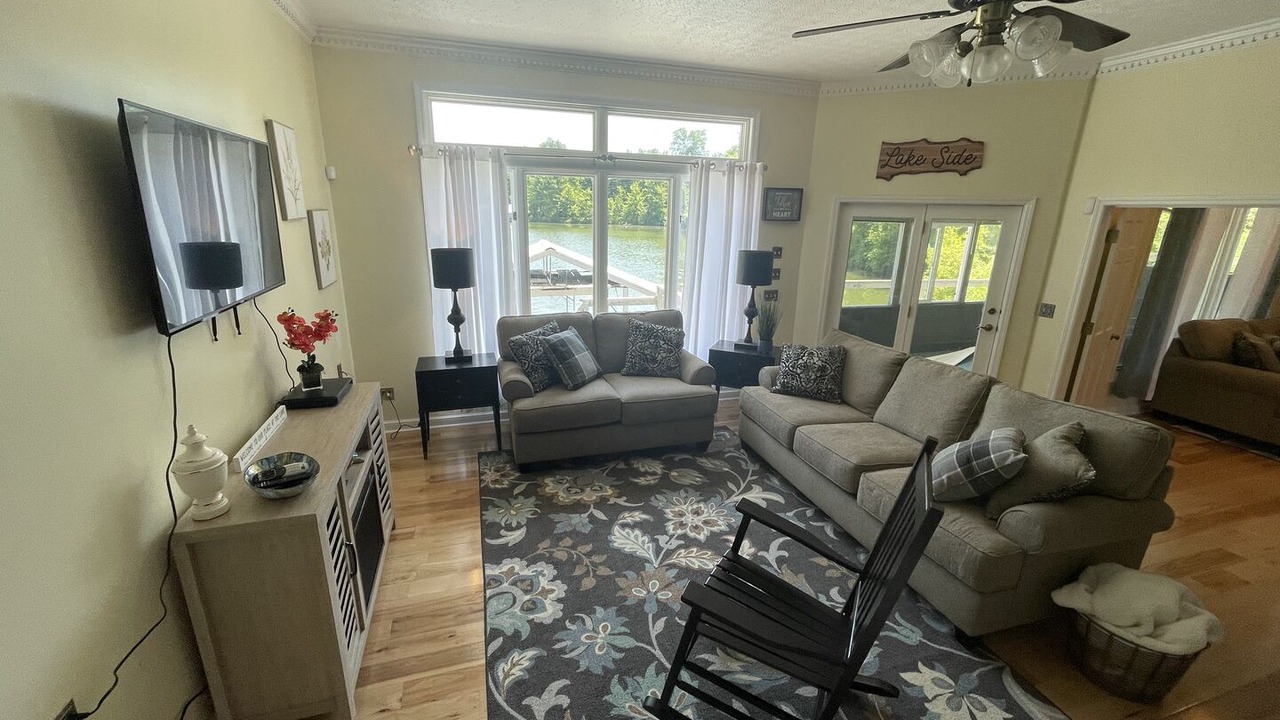 Photo of Livingroom in Albany