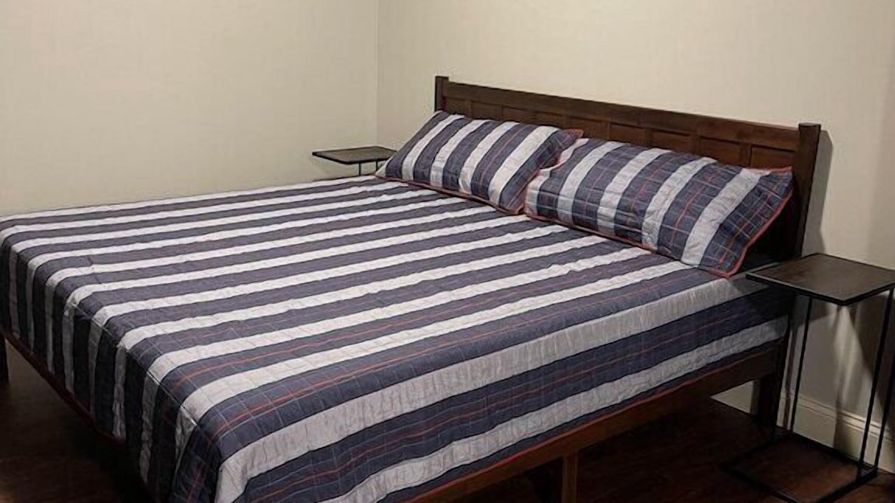 Photo of Bedroom in Lorain