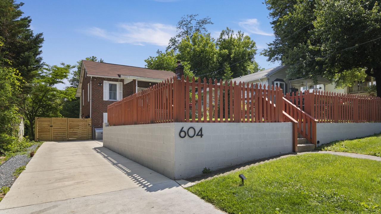 Photo of Outdoor in Silver Spring
