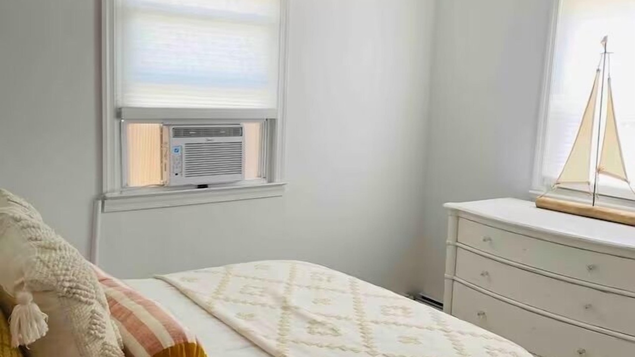 Photo of Bedroom in Mystic Island