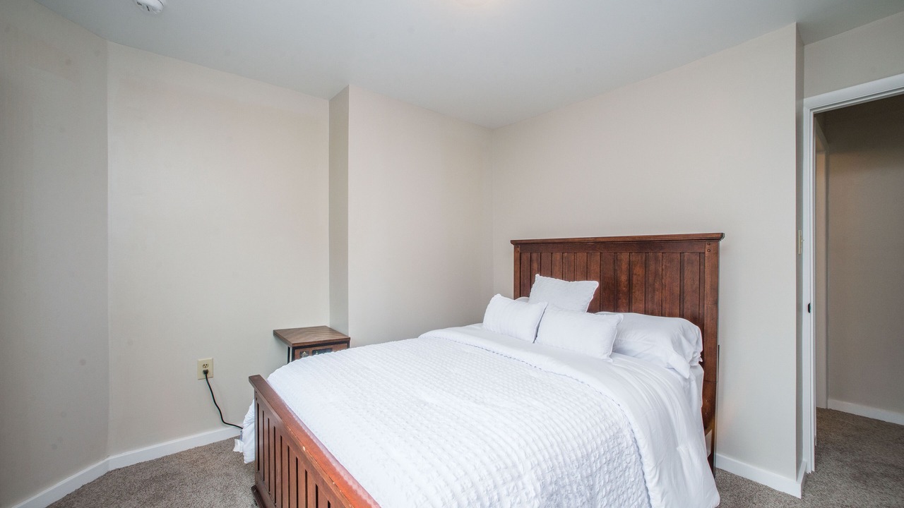 Photo of Bedroom in Carnegie