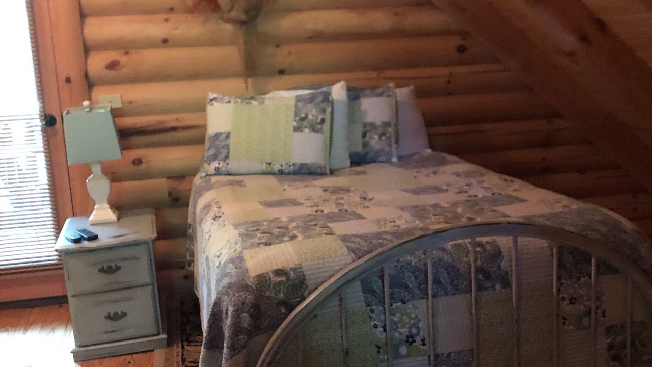 Photo of Bedroom in Oneida