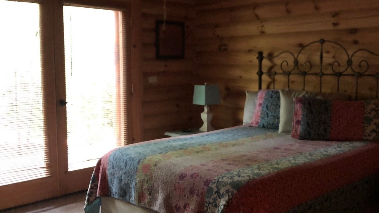 Photo of Bedroom in Oneida