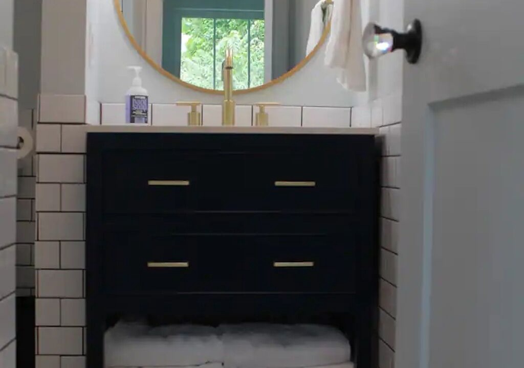 Photo of Bathroom in Belmont - Hillsboro