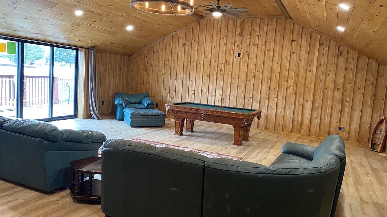 Photo of Livingroom in Newville