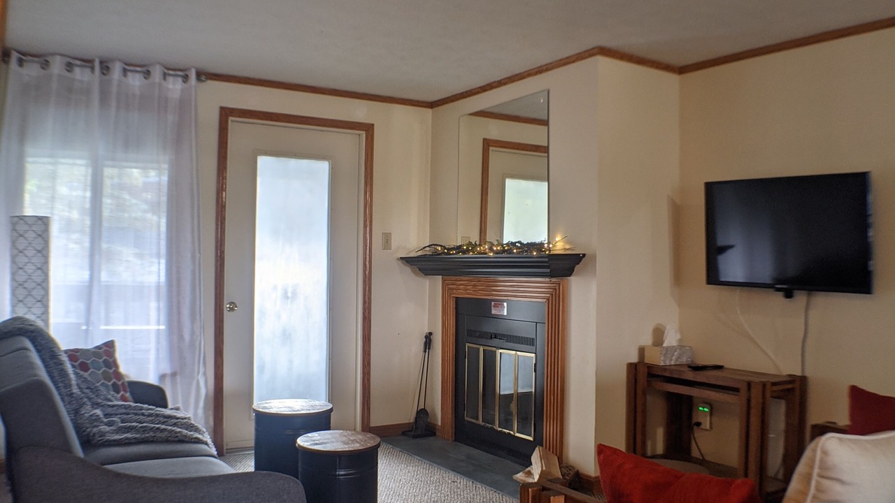 Photo of Livingroom in Claysburg