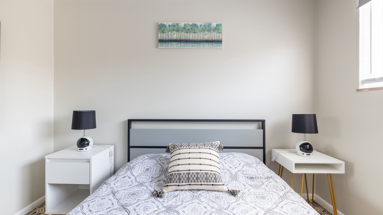 Photo of Bedroom in Fairview Park