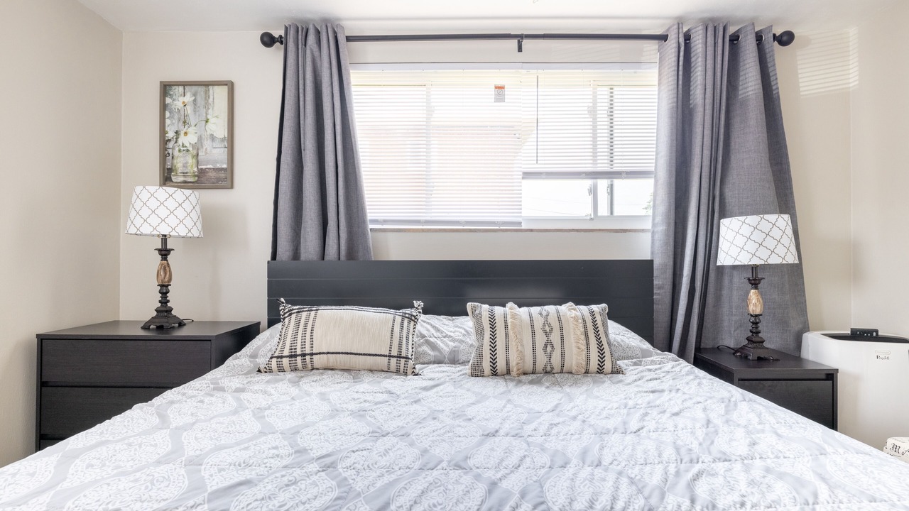 Photo of Bedroom in Fairview Park