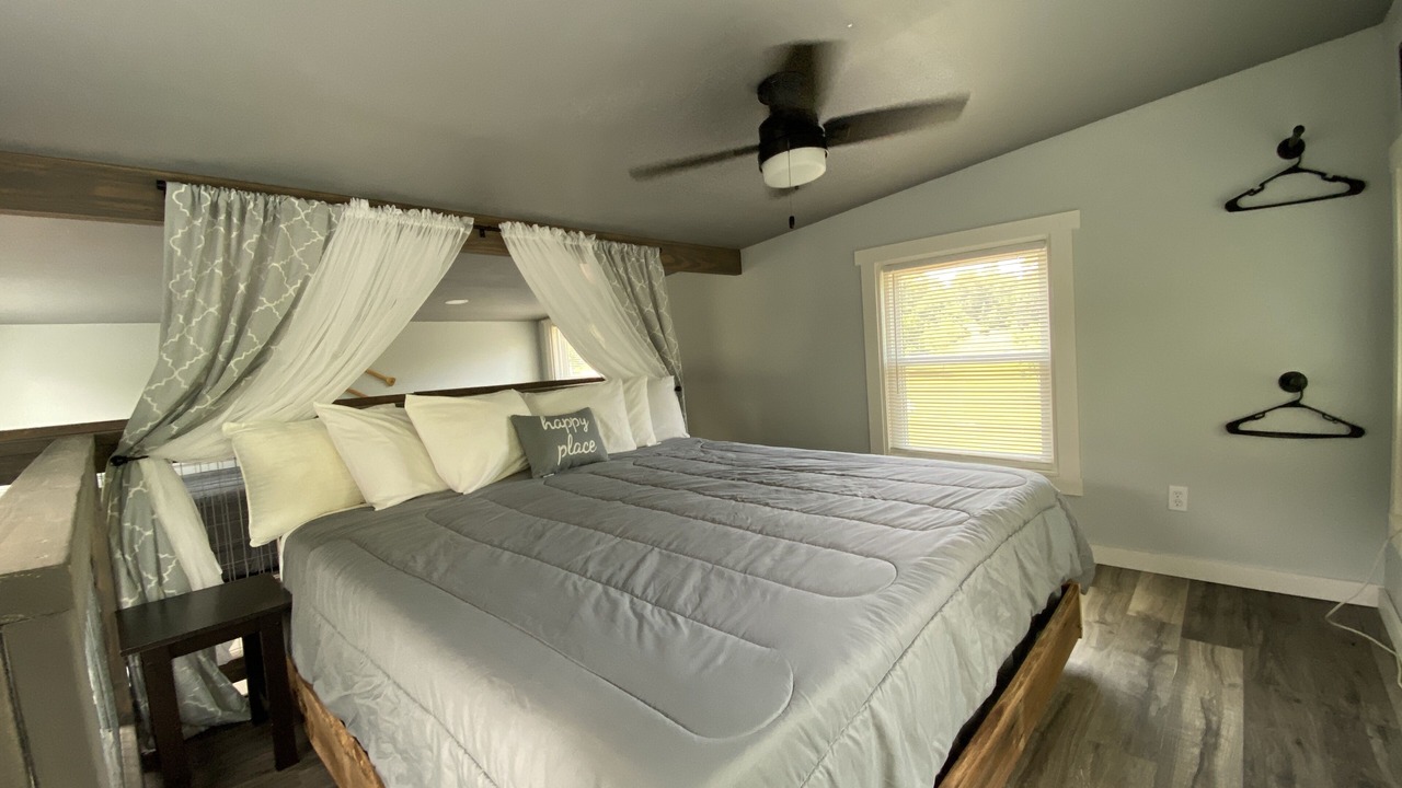 Photo of Bedroom in Vinton