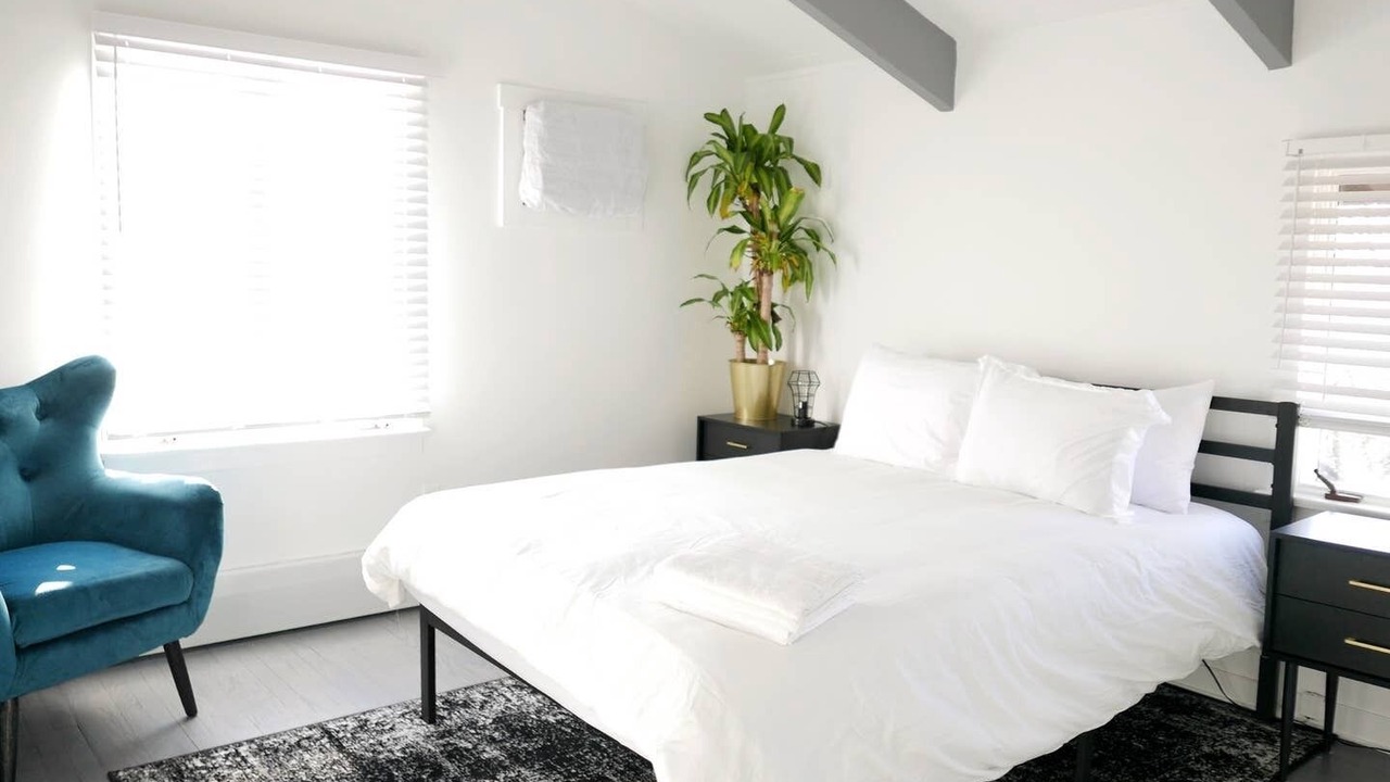 Photo of Bedroom in Mcafee