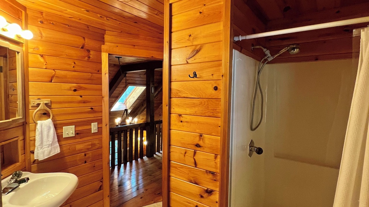 Photo of Bathroom in Albrightsville