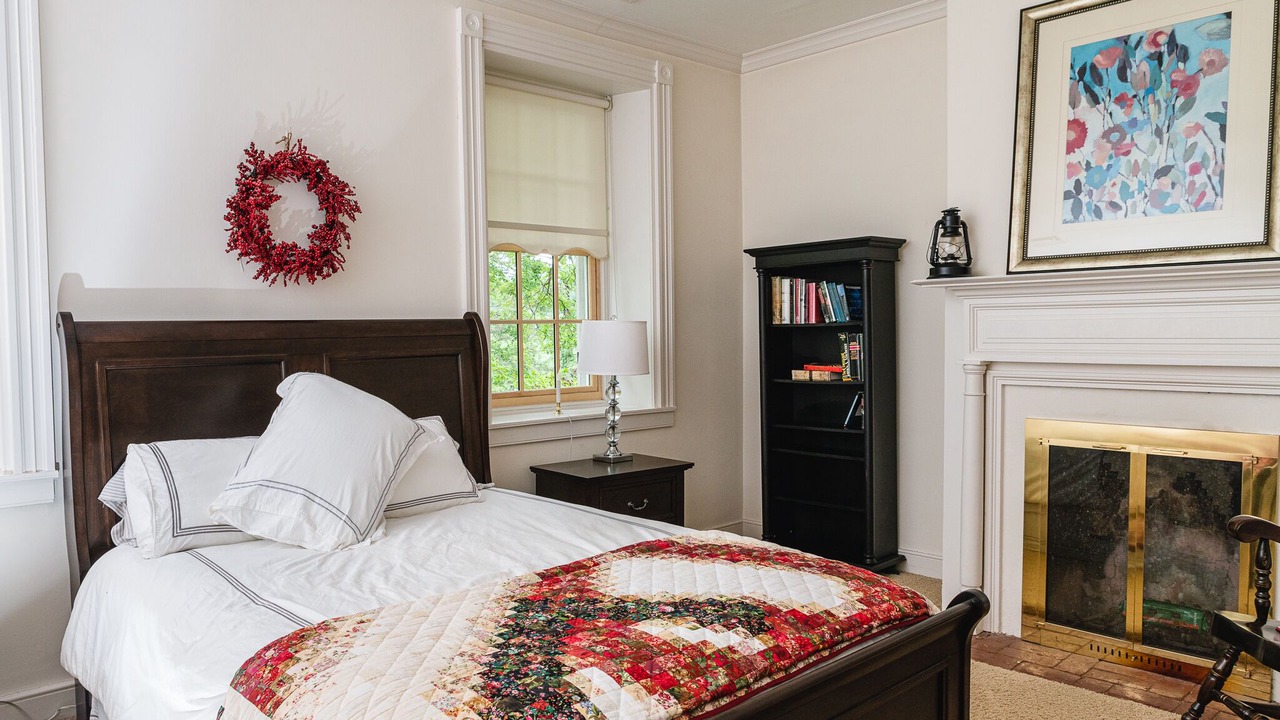 Photo of Bedroom in Mount Joy