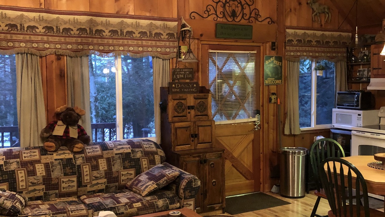 Photo of Livingroom in Lake Harmony Estates