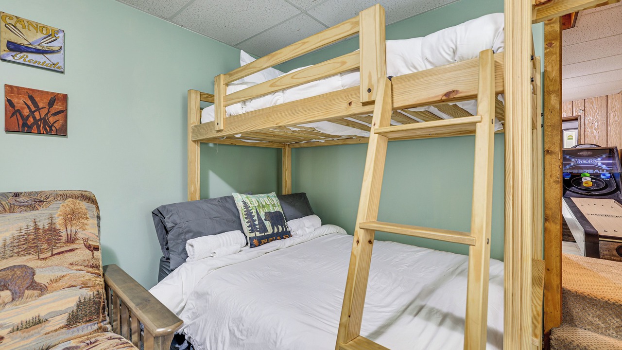 Photo of Bedroom in Greentown