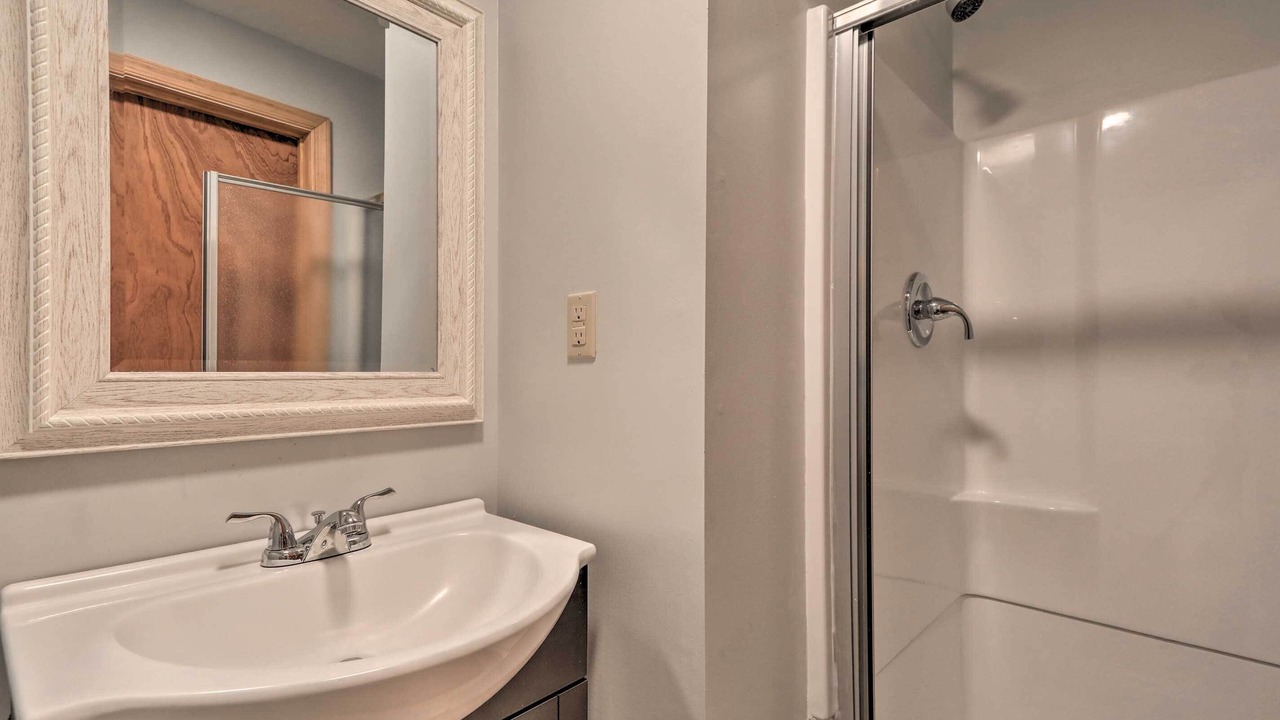 Photo of Bathroom in Henryville