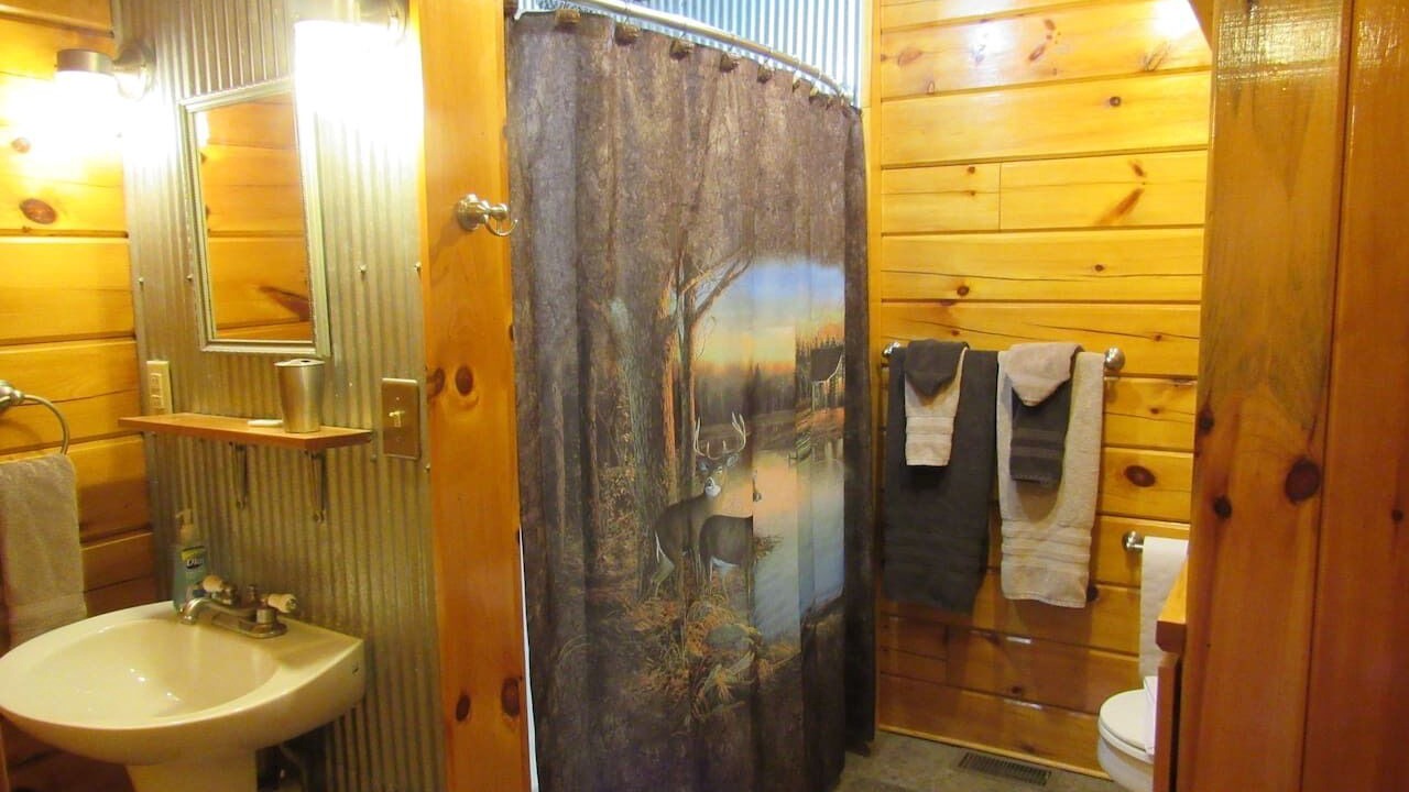 Photo of Bathroom in Laurelville