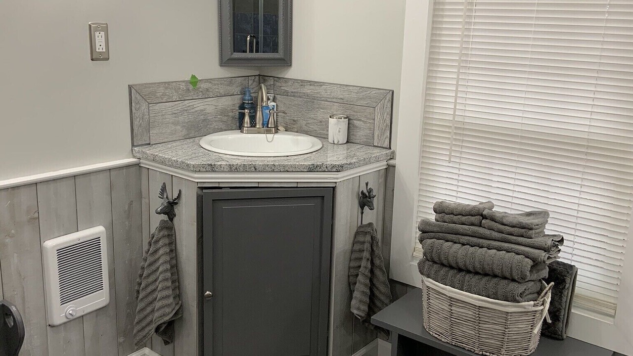 Photo of Bathroom in Middle Hope