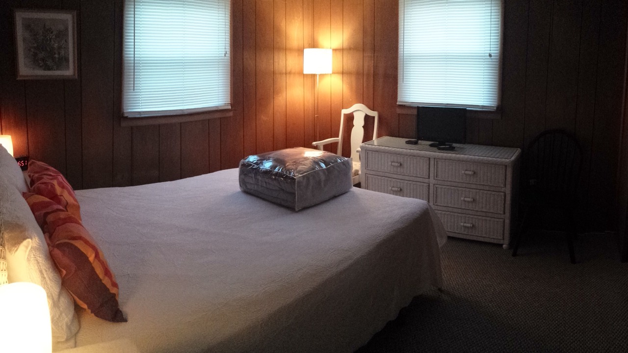 Photo of Bedroom in Beach Haven Park
