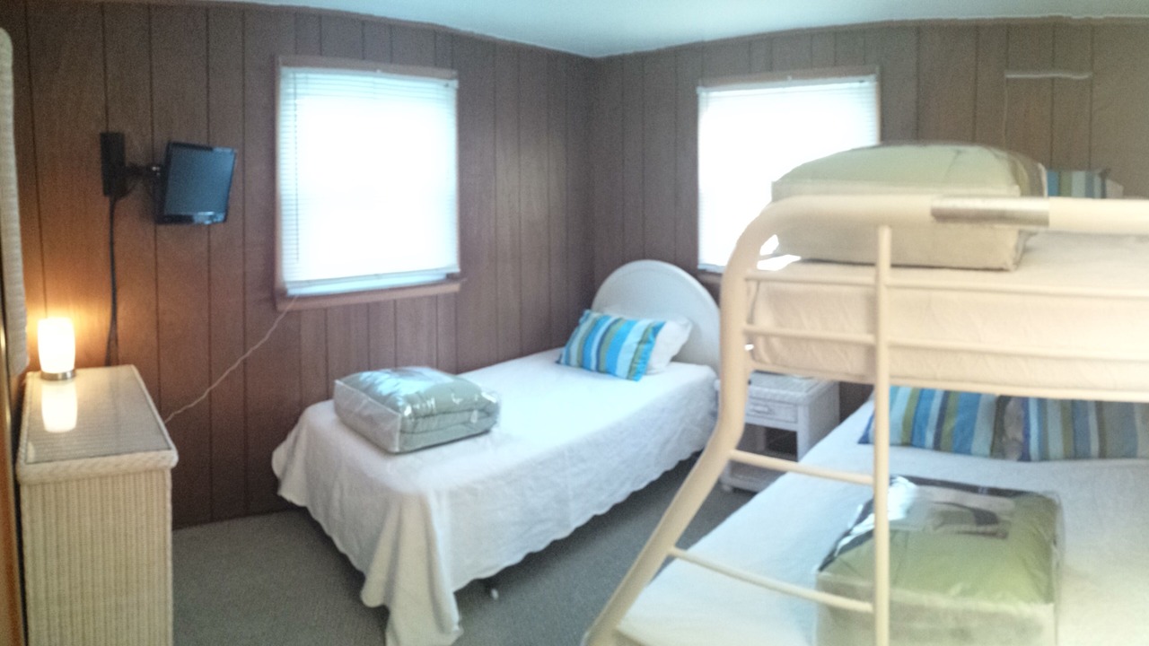 Photo of Bedroom in Beach Haven Park