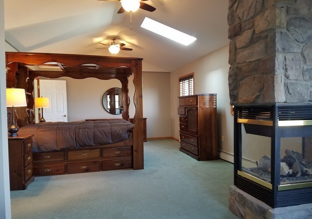 Photo of Bedroom in Drums