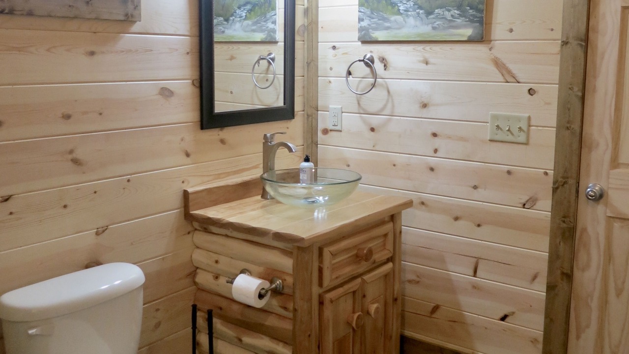 Photo of Bathroom in Nelsonville