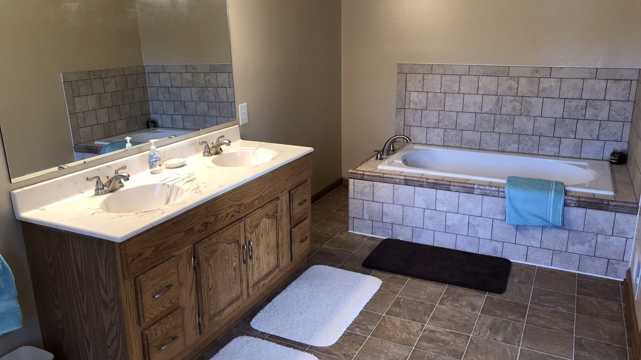 Photo of Bathroom in Luray
