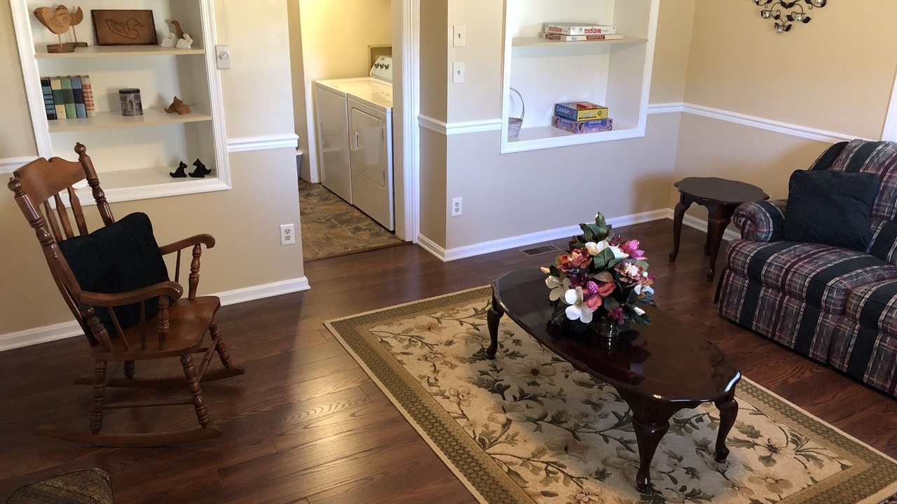 Photo of Livingroom in Luray