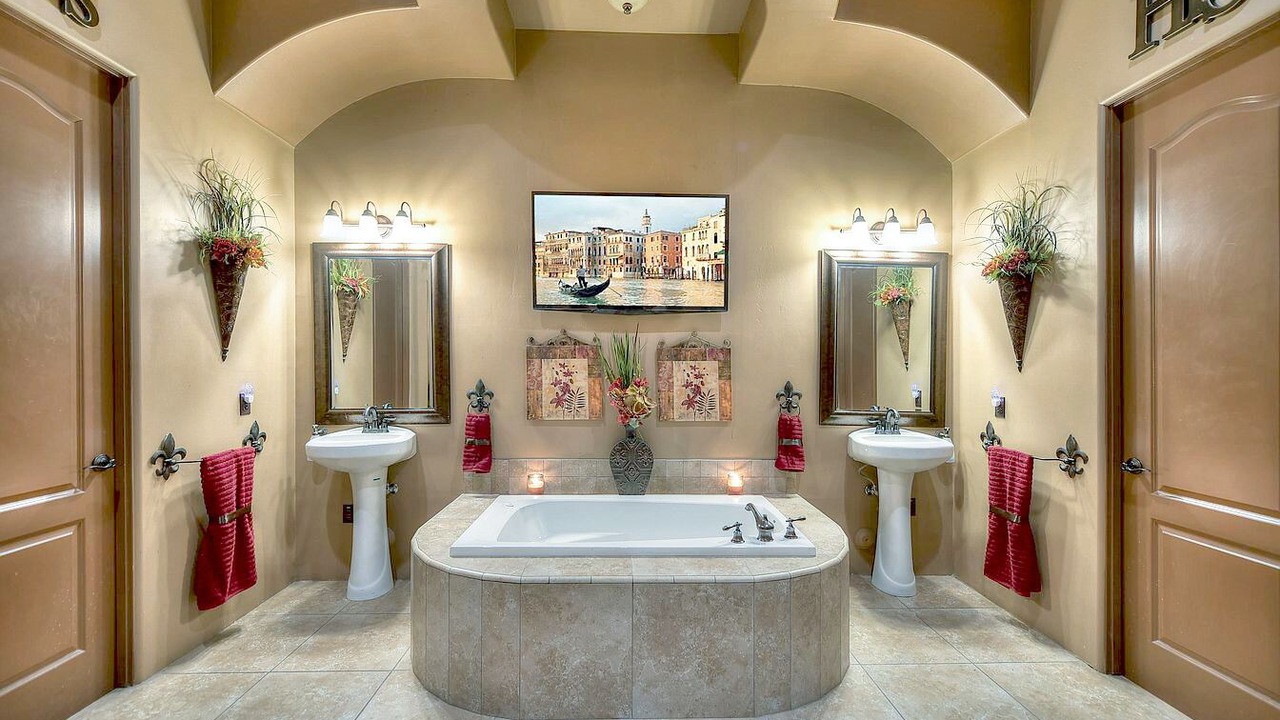 Photo of Bathroom in County Island