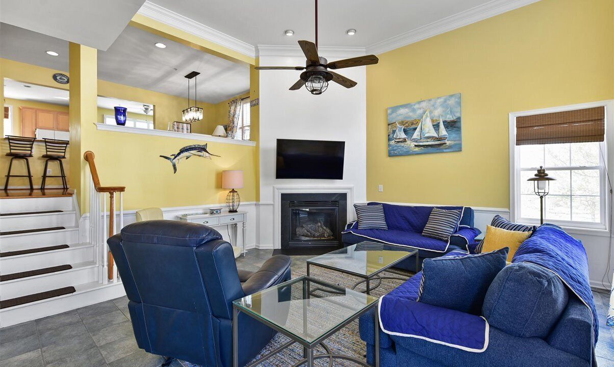 Photo of Livingroom in Bayside
