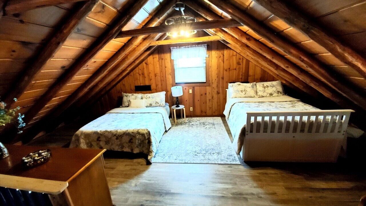 Photo of Bedroom in Gnaw Bone