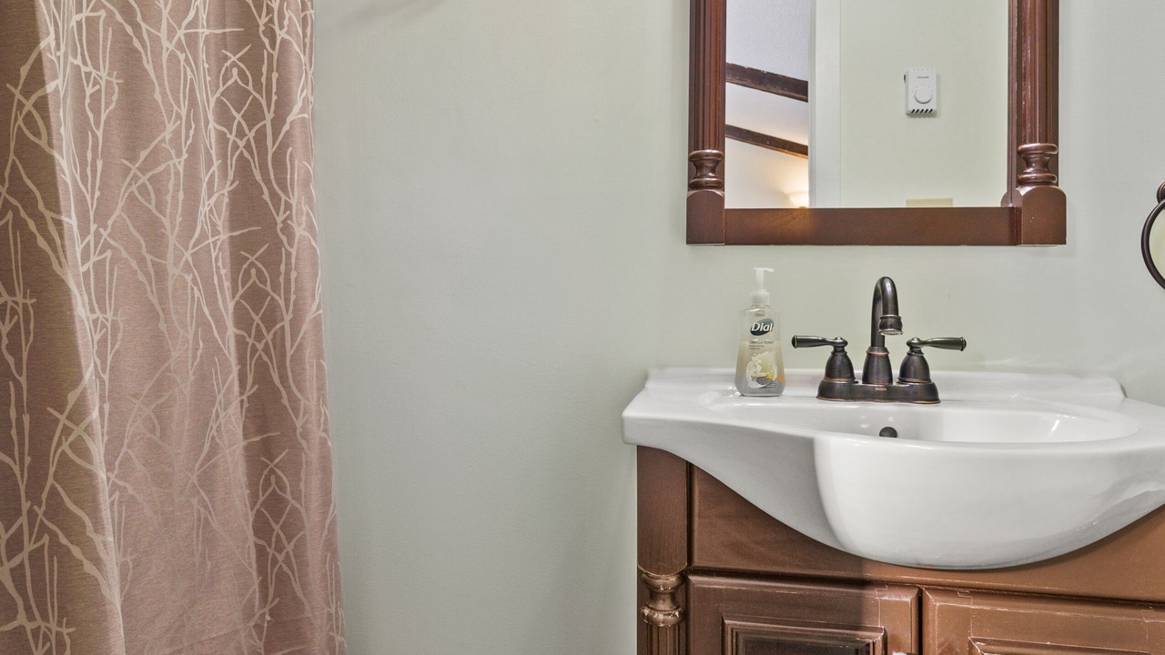 Photo of Bathroom in Tannersville