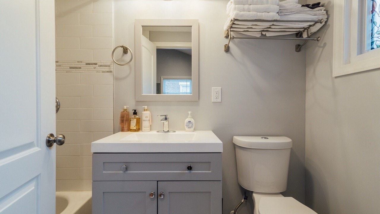 Photo of Bathroom in Newark