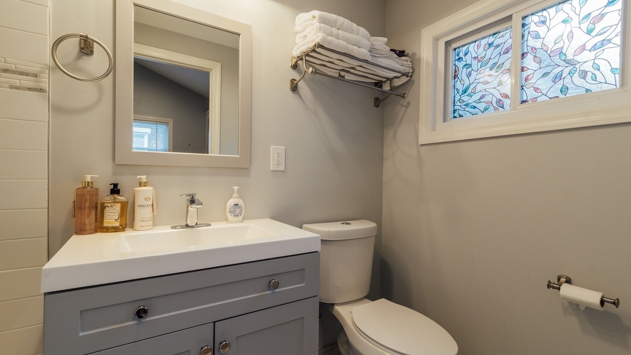 Photo of Bathroom in Newark