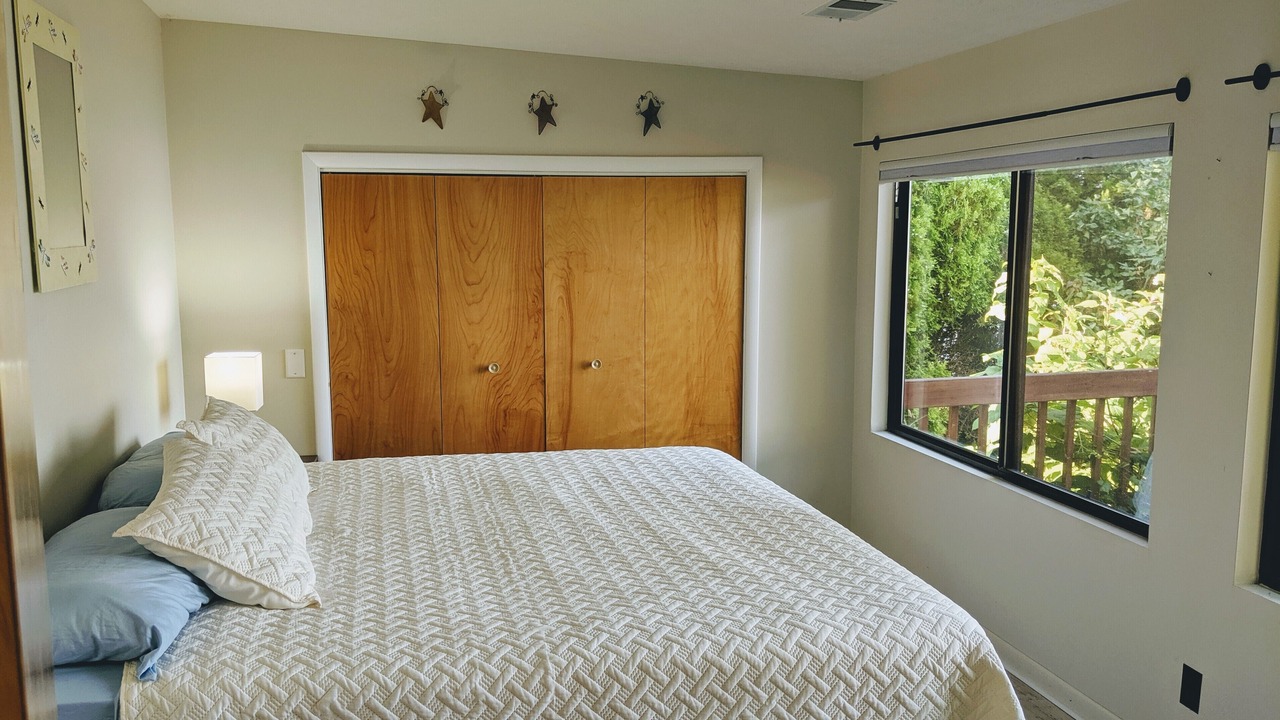 Photo of Bedroom in Town of Torrey