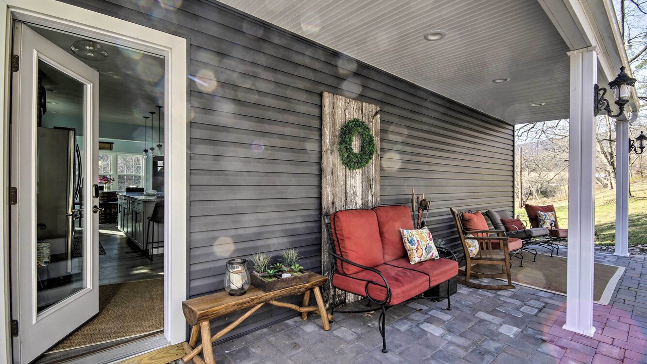 Photo of Patio Balcony in James Creek