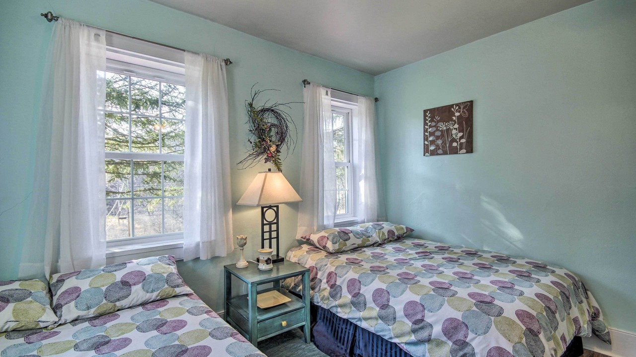 Photo of Bedroom in James Creek