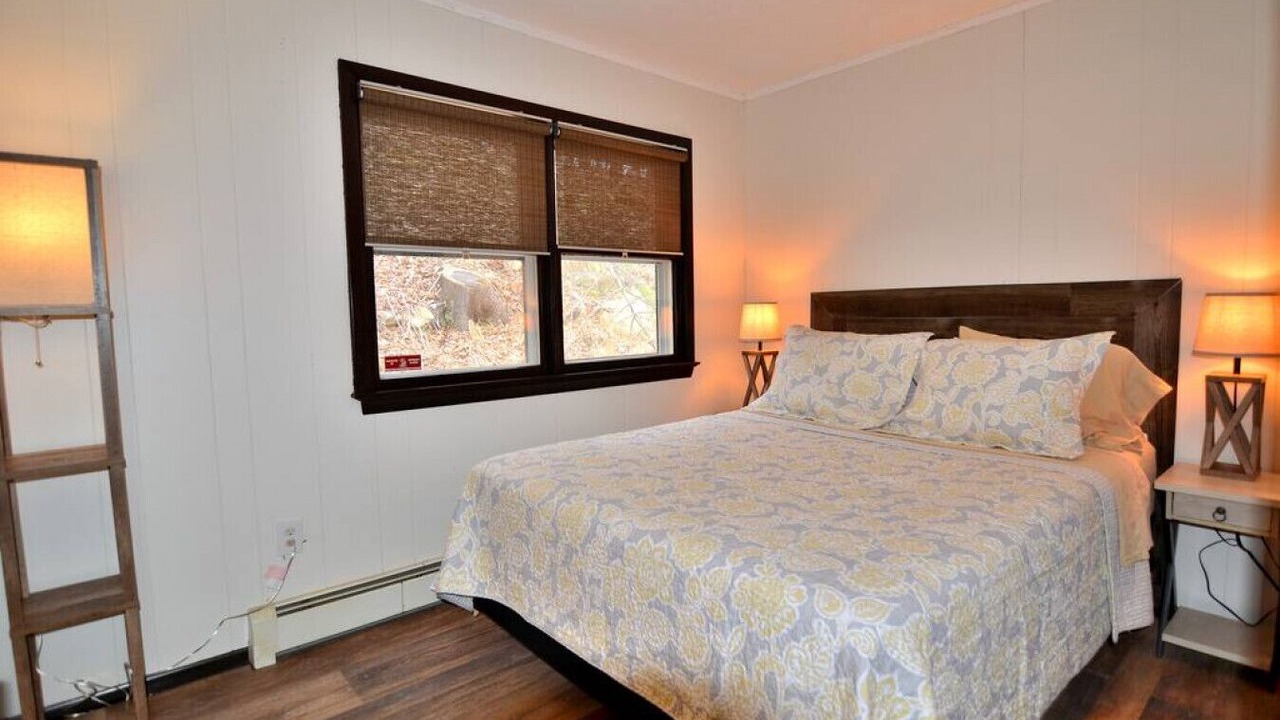 Photo of Bedroom in Hopatcong
