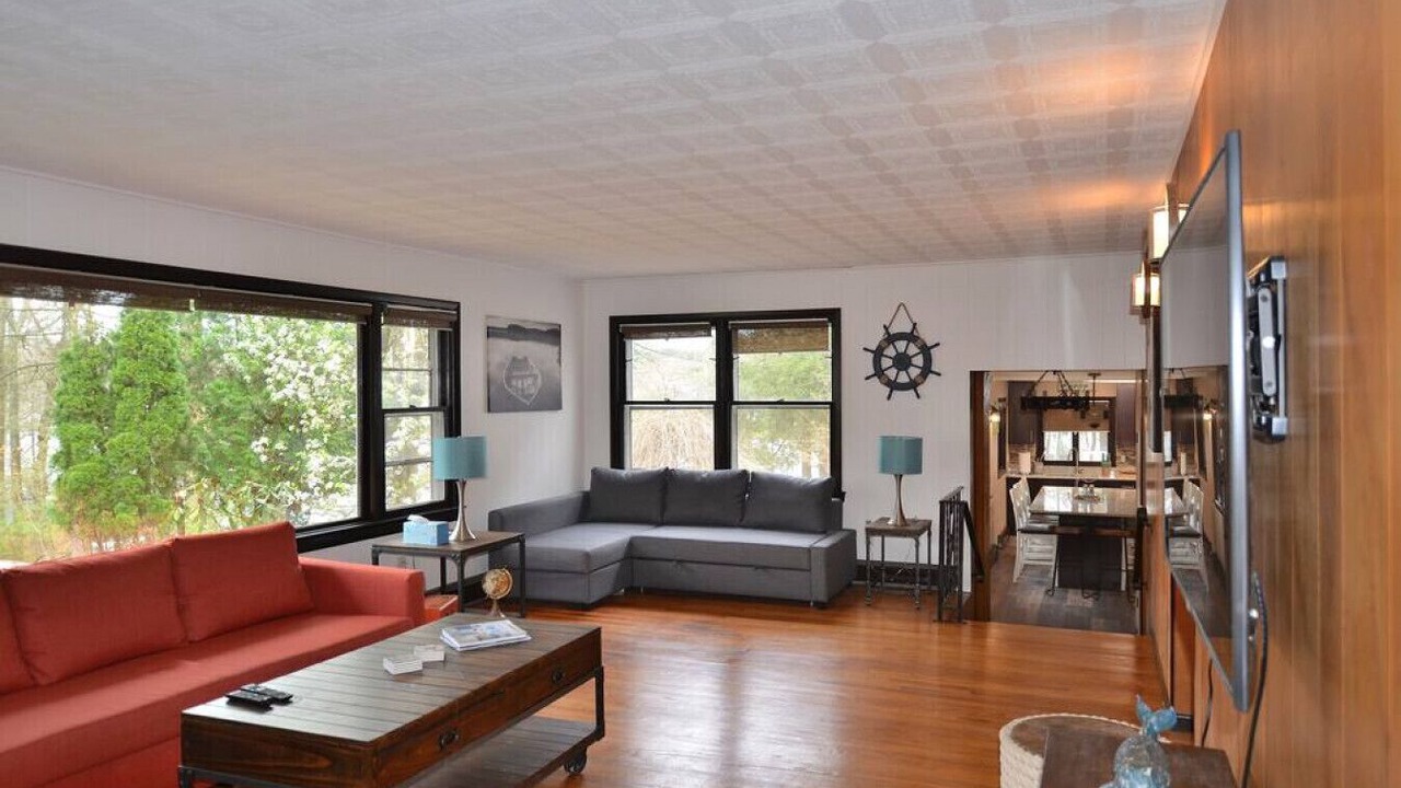 Photo of Livingroom in Hopatcong