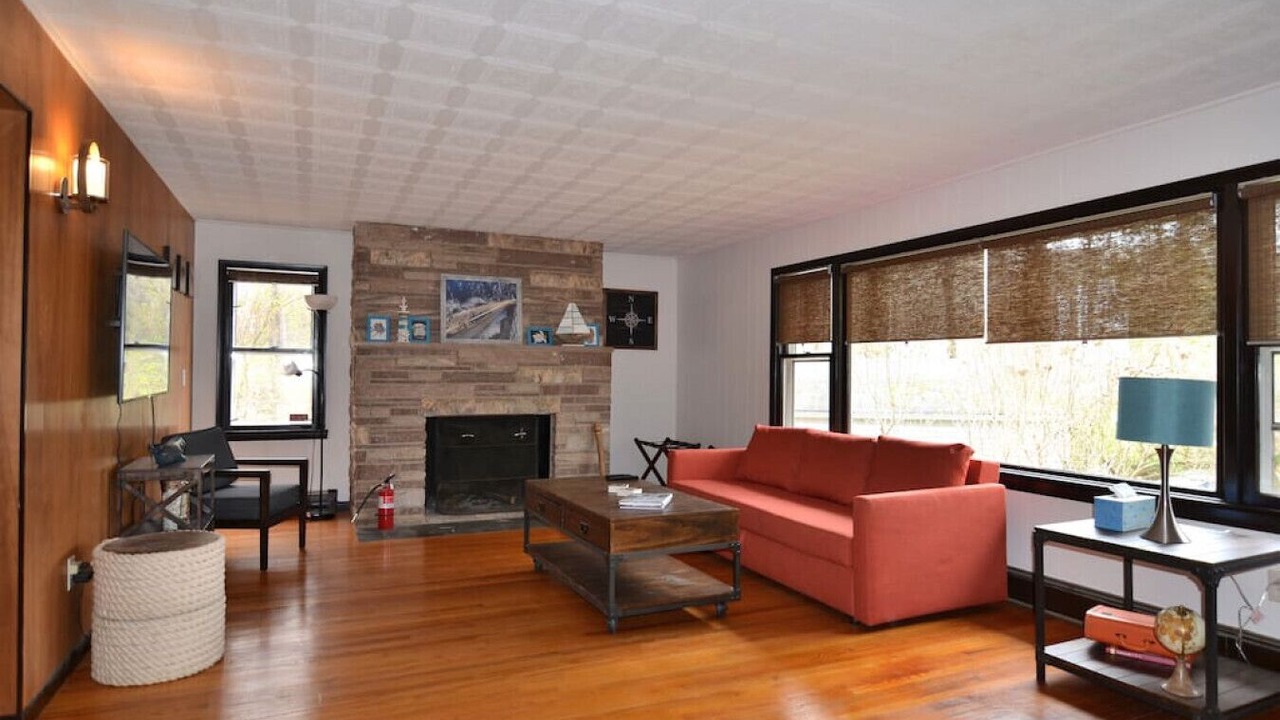 Photo of Livingroom in Hopatcong